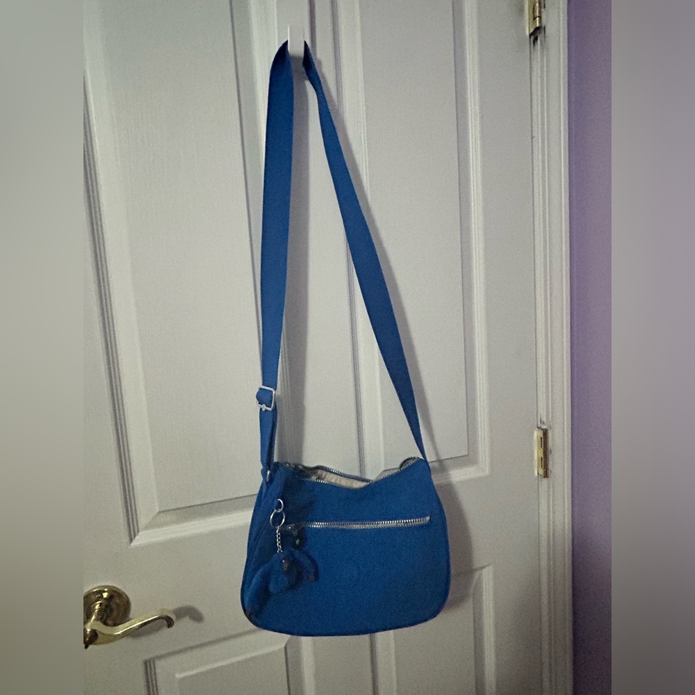Blue Kipling Bag with monkey keychain, one size